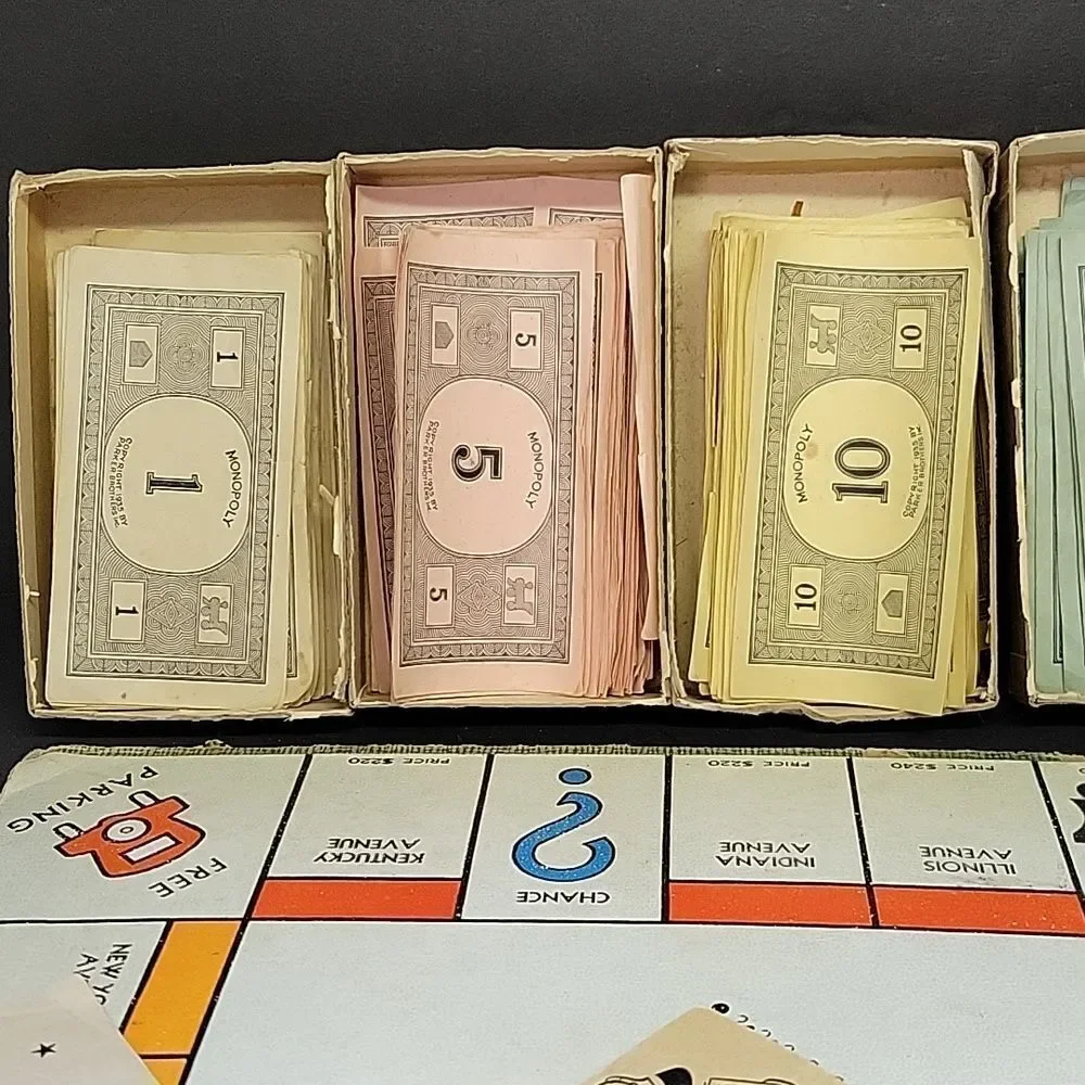 Vintage‎ Parker Brothers 1936 Monopoly editions (1942-1946) wartime alternative